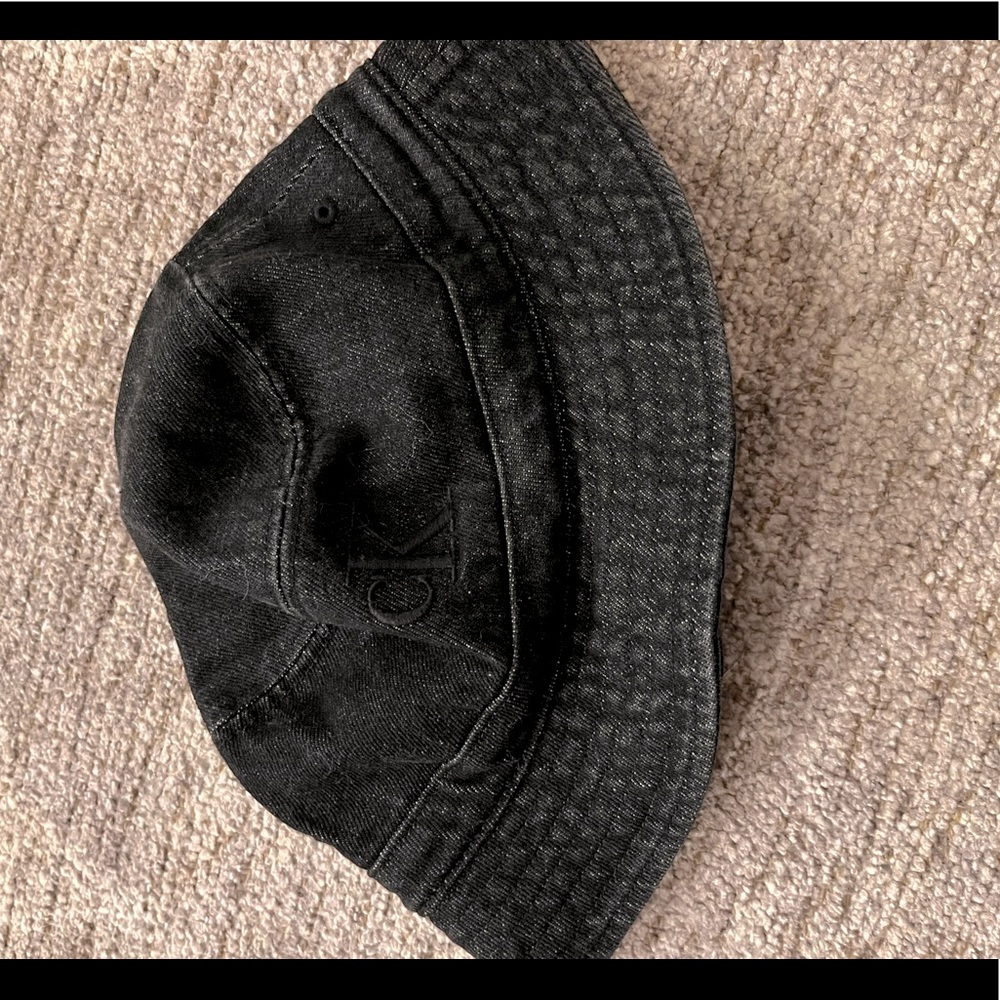 Calvin Klein Black Bucket Hat | NEVER WORN